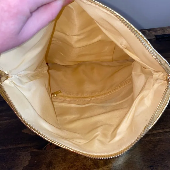 Vintage Gold Metallic Fold Over Clutch Bag w Shoulder Strap NEW - Picture 4 of 8